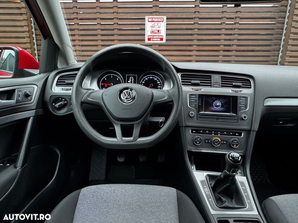 Volkswagen Golf 1.6 TDI DPF Comfortline - 15
