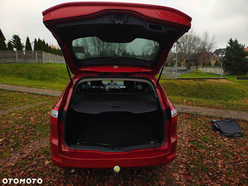 Ford Mondeo 2.0 TDCi Ambiente - 13