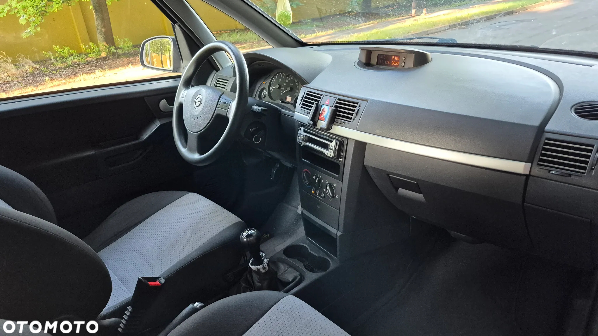 Opel Meriva 1.6 16V Essentia - 8