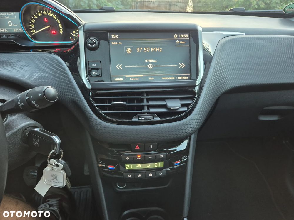 Peugeot 2008 - 13