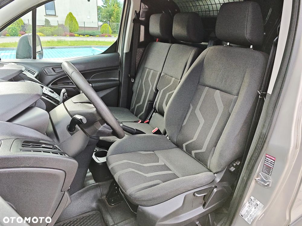 Ford Transit Connect - 16