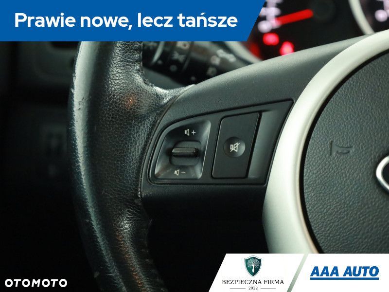 Kia Venga - 13