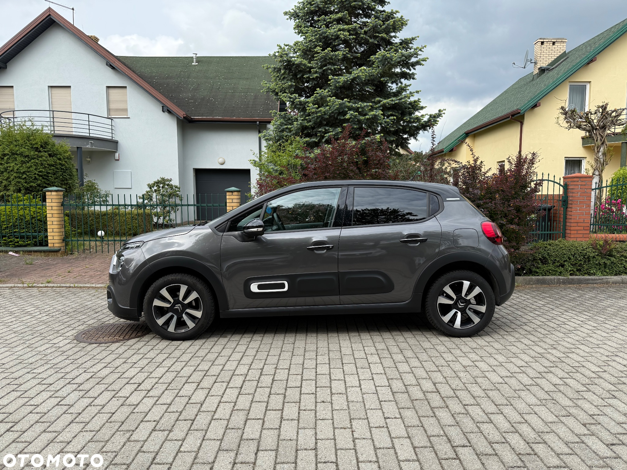 Citroën C3 1.2 PureTech Shine - 17