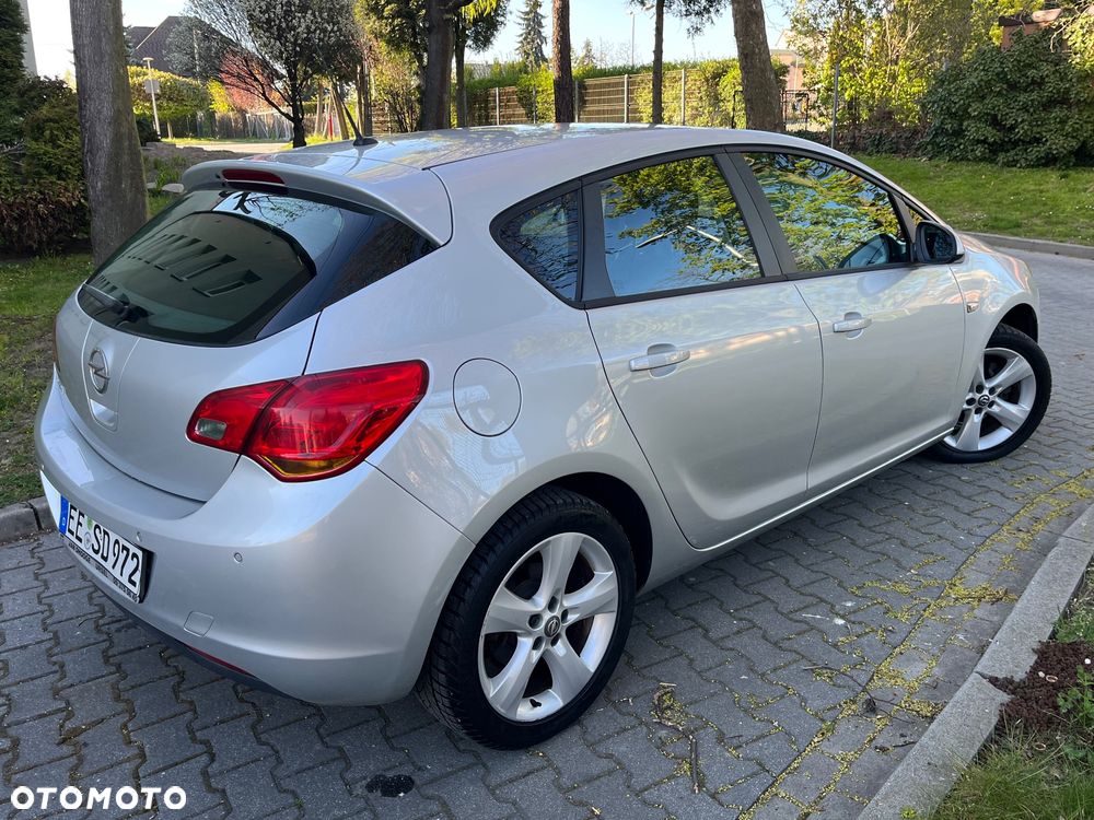 Opel Astra 1.4 EcoFLEX Edition - 11