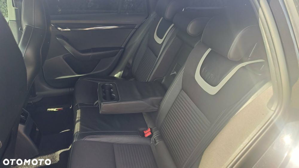Skoda Octavia 2.0 TDI RS DSG - 7