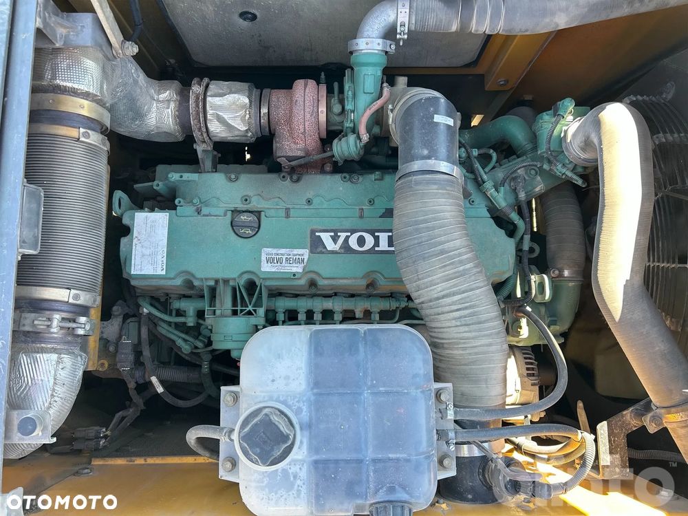 Volvo EC 250E - 8