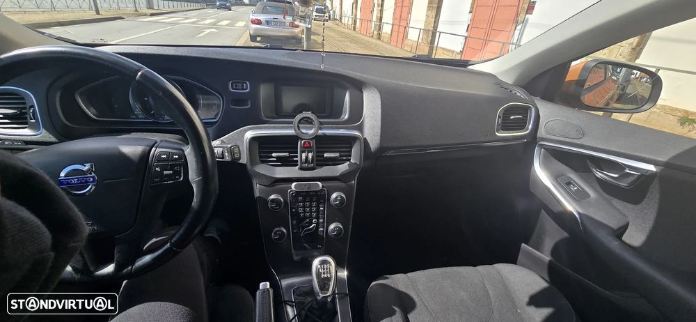 Volvo V40 1.6 D2 Momentum - 7