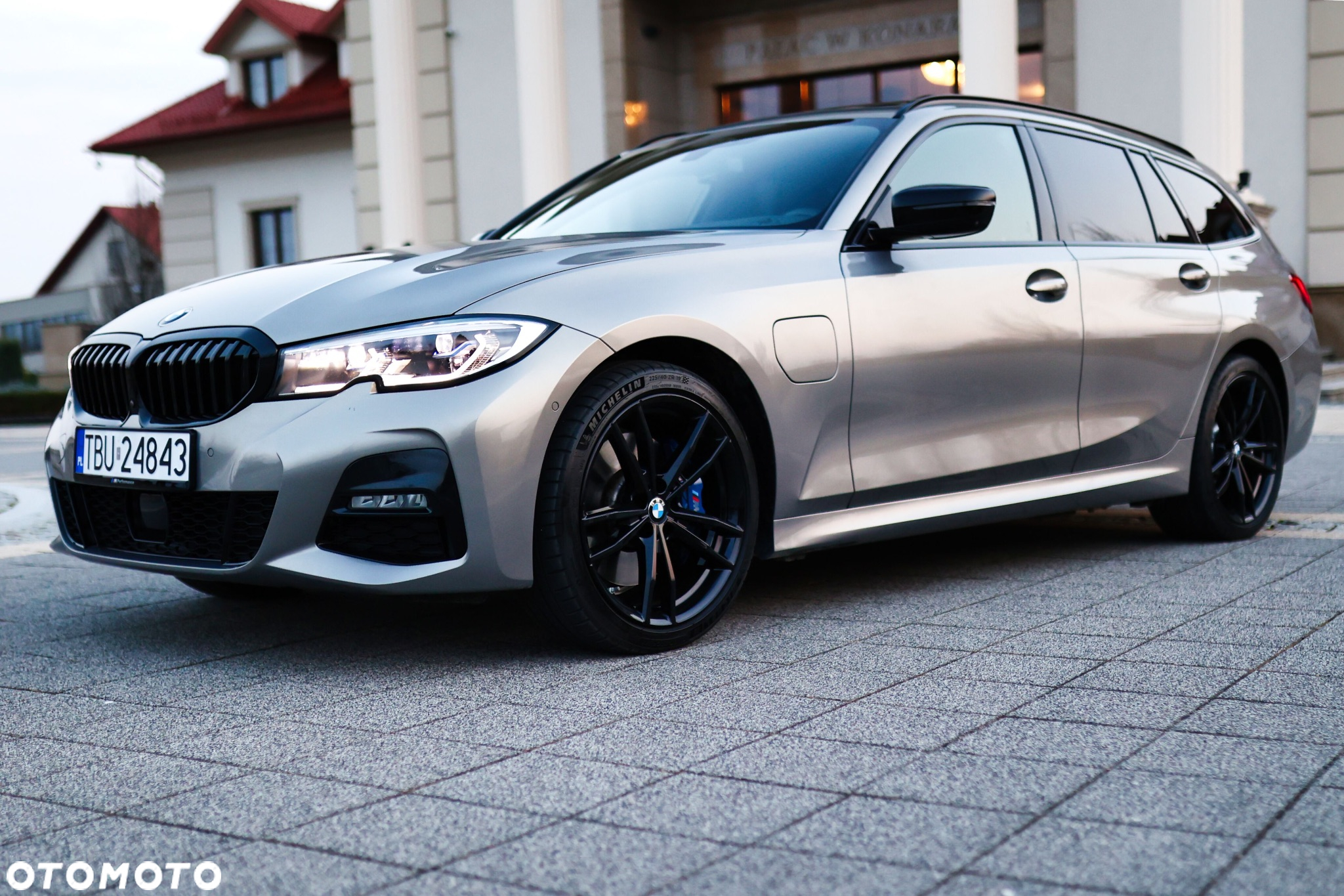 BMW Seria 3 330e M Sport sport - 2