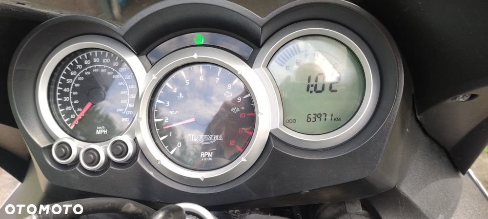 Triumph Sprint - 6