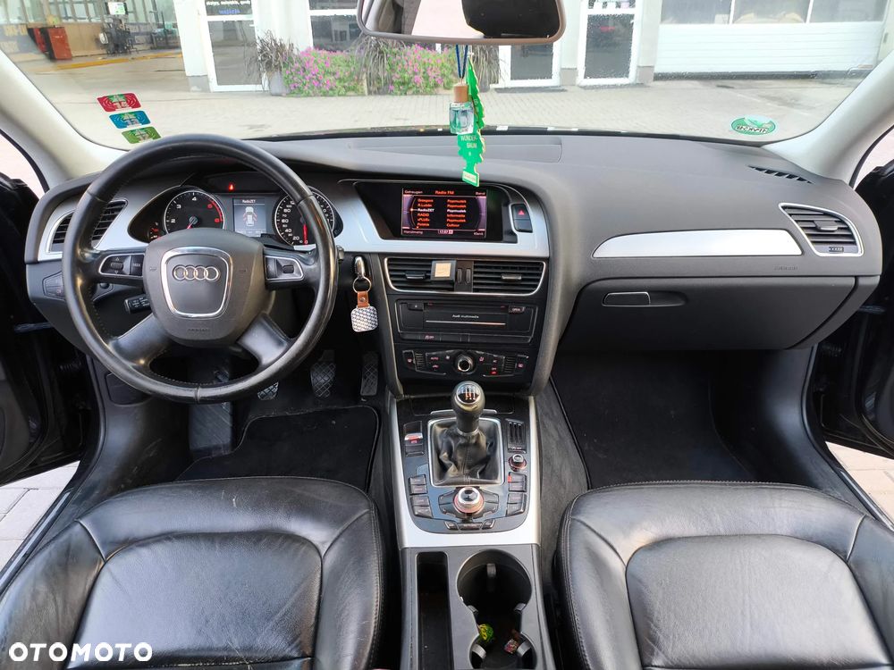 Audi A4 Avant - 10
