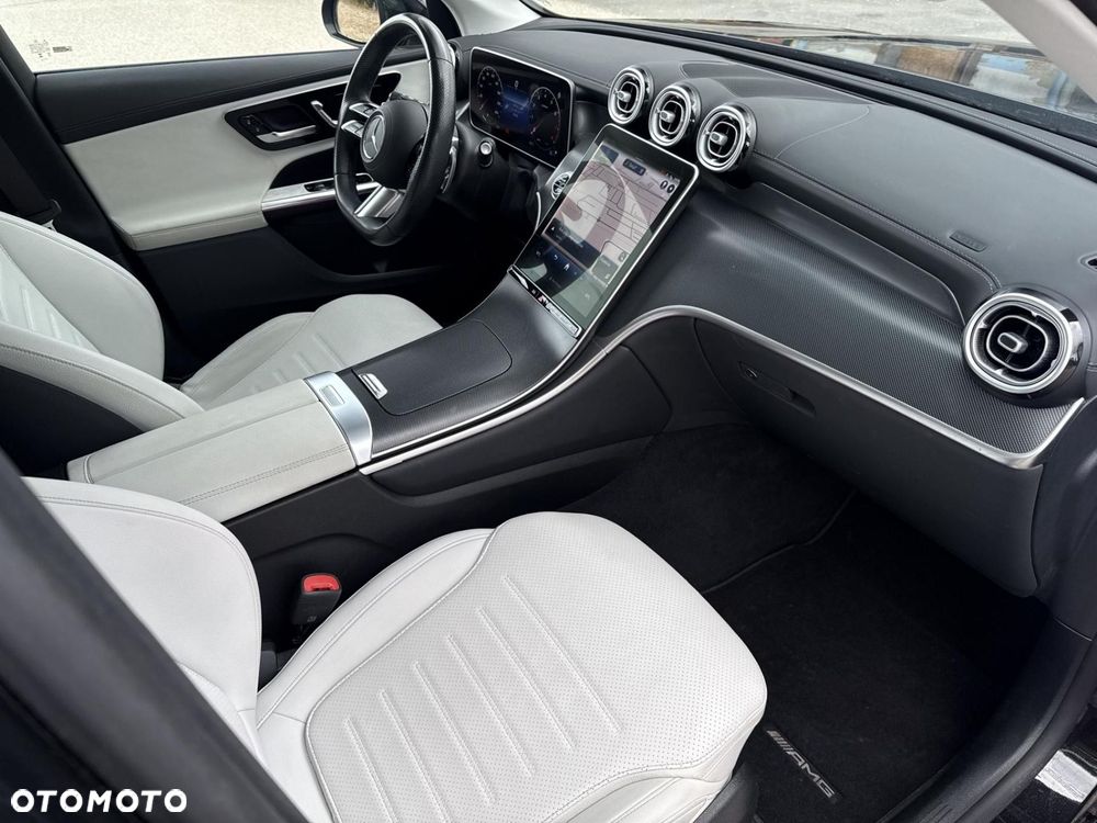 Mercedes-Benz GLC - 24