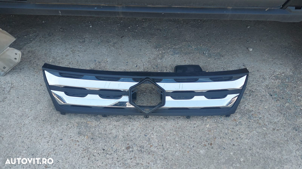 Grila radiator SUZUKI VITARA 2 2015-2020