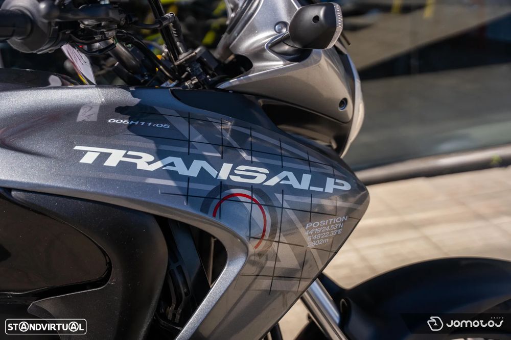 Honda Transalp XL 700 - 4