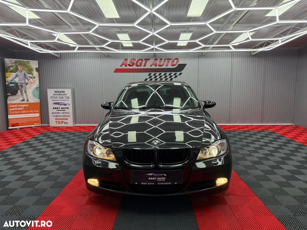 BMW Seria 3 320d Touring - 2