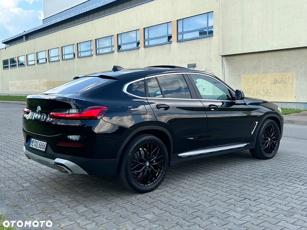 BMW X4 xDrive20d xLine - 11