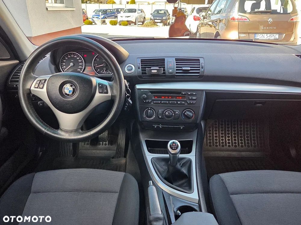 BMW Seria 1 118i - 10