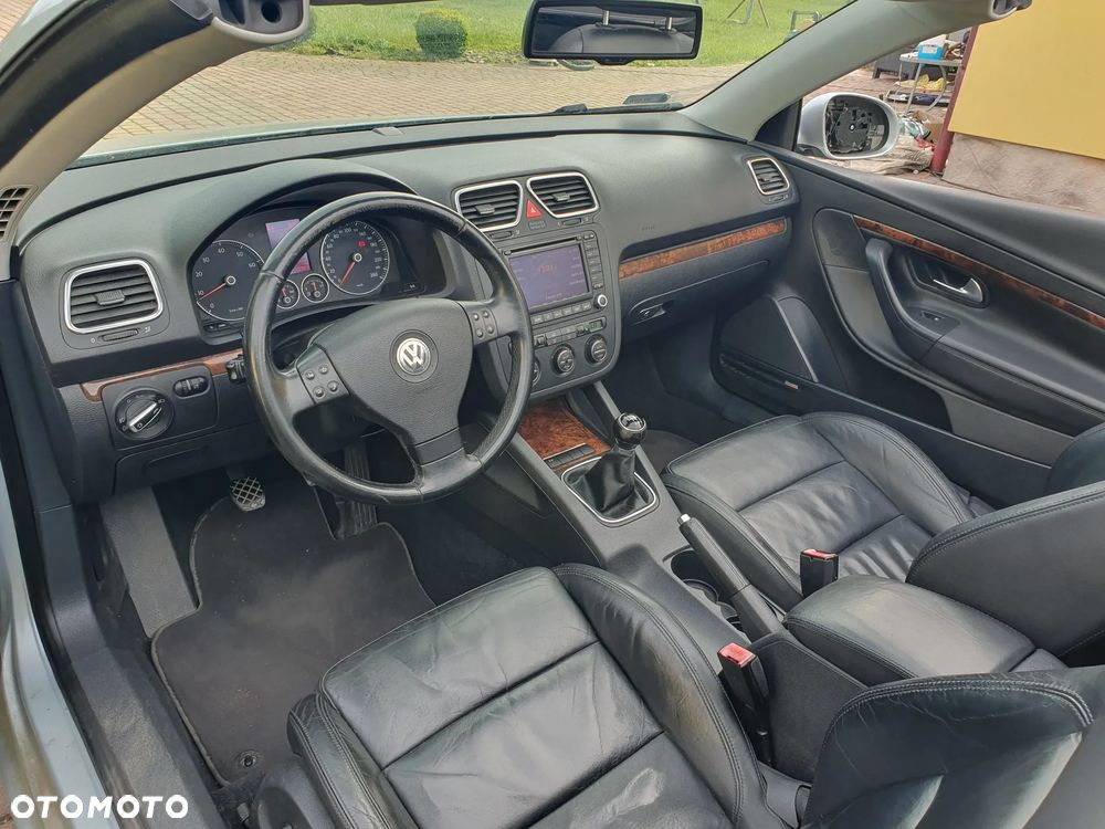 Volkswagen Eos 2.0 Turbo FSI - 17