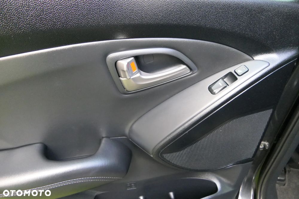 Hyundai ix35 2.0 Premium 2WD - 25