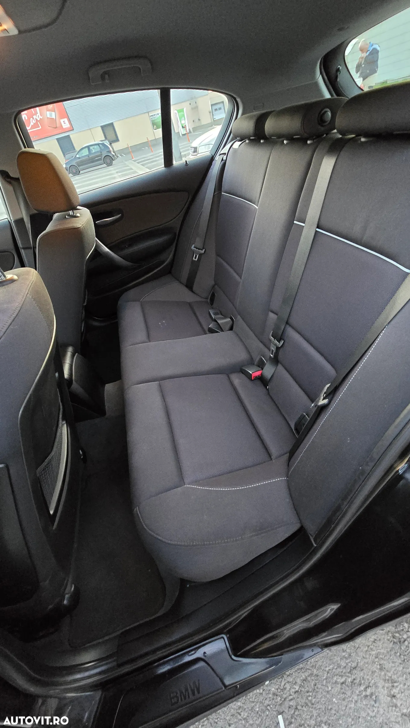 BMW Seria 1 120d - 14