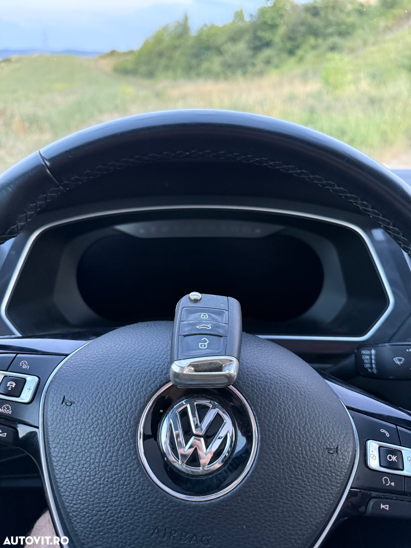 Volkswagen Tiguan 2.0 TDI 4Mot Highline - 24