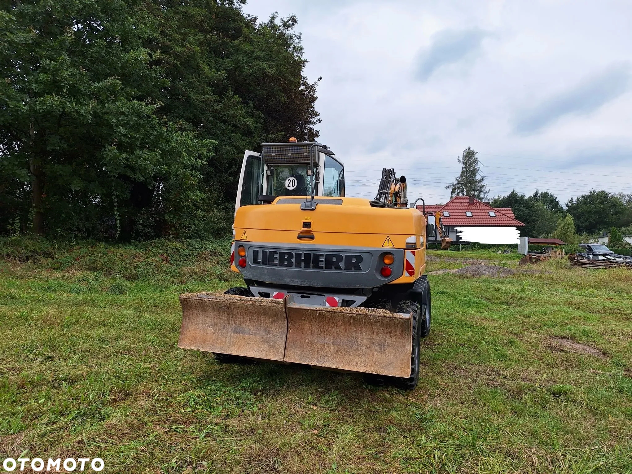 Liebherr A311 - 5