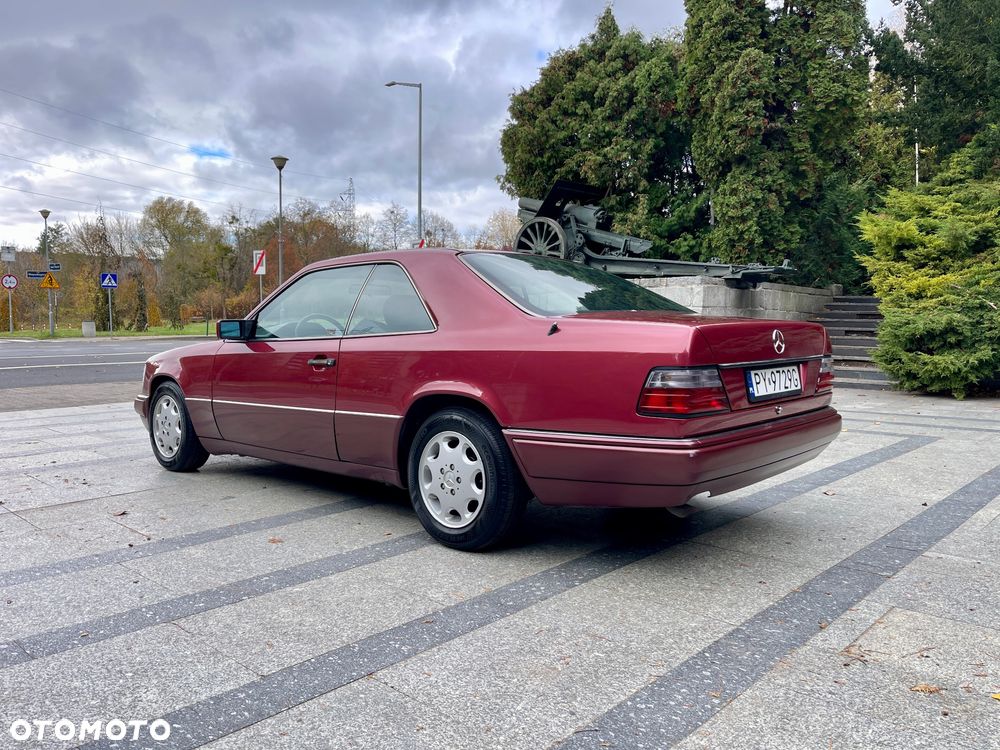 Mercedes-Benz Klasa E - 4