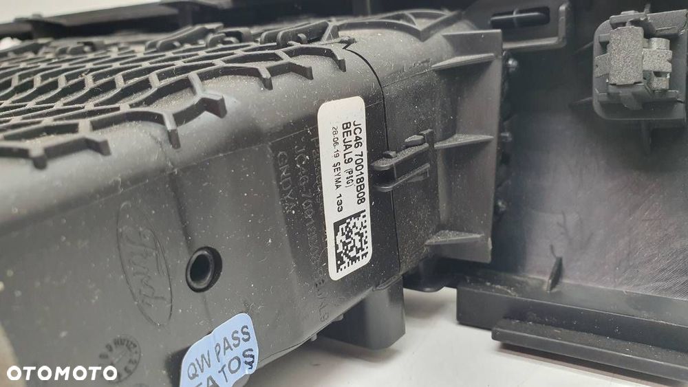 KRATKA NAWIEWU FORD F-MAX 500 JC46-E045F02 2019 EUROPA - 6
