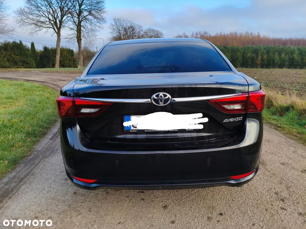 Toyota Avensis 2.0 D-4D Prestige - 6