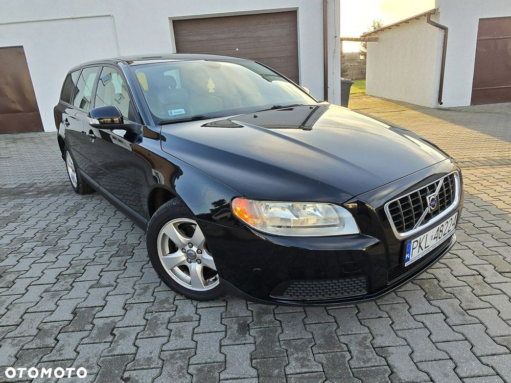 Volvo V70 - 1