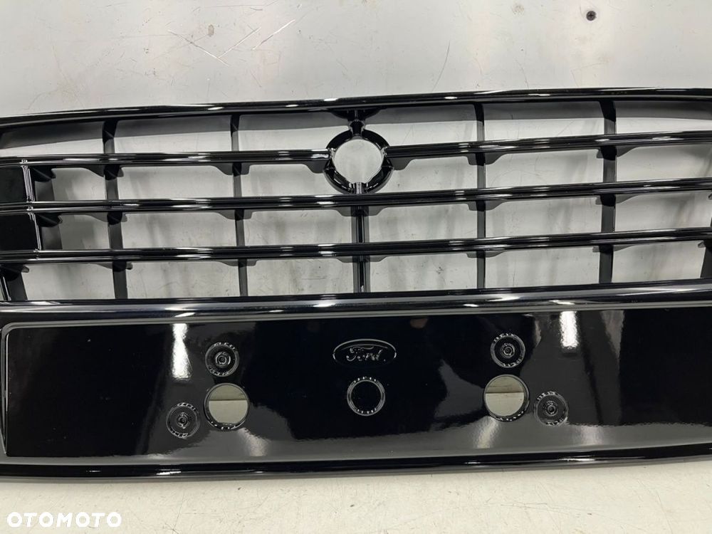 Atrapa Ford Custom 1 I 12-17r. Przedlift dolna środkowa kratka przednia maskownica grill nowa - 3