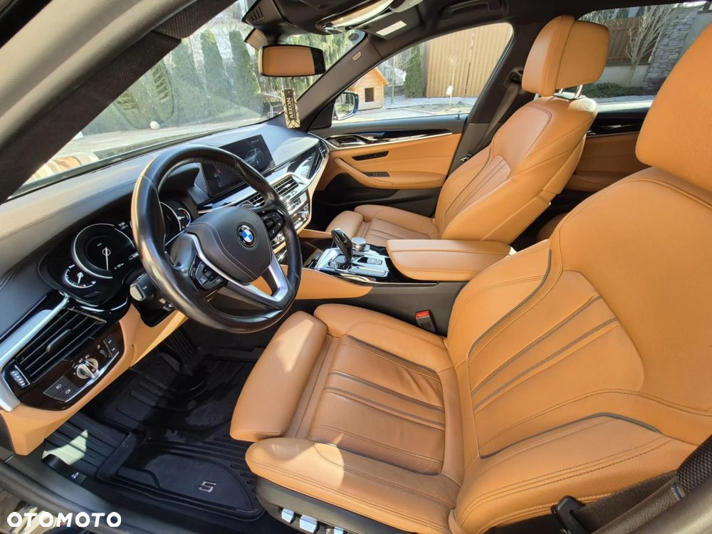BMW Seria 5 520d Luxury Line - 11