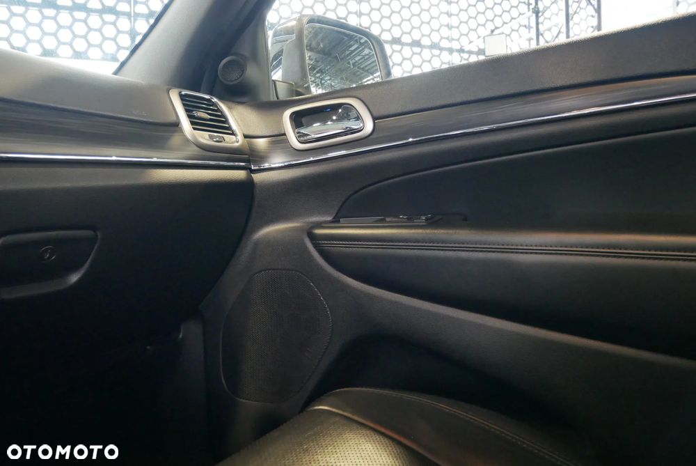 Jeep Grand Cherokee 3.6 V6 Limited - 26