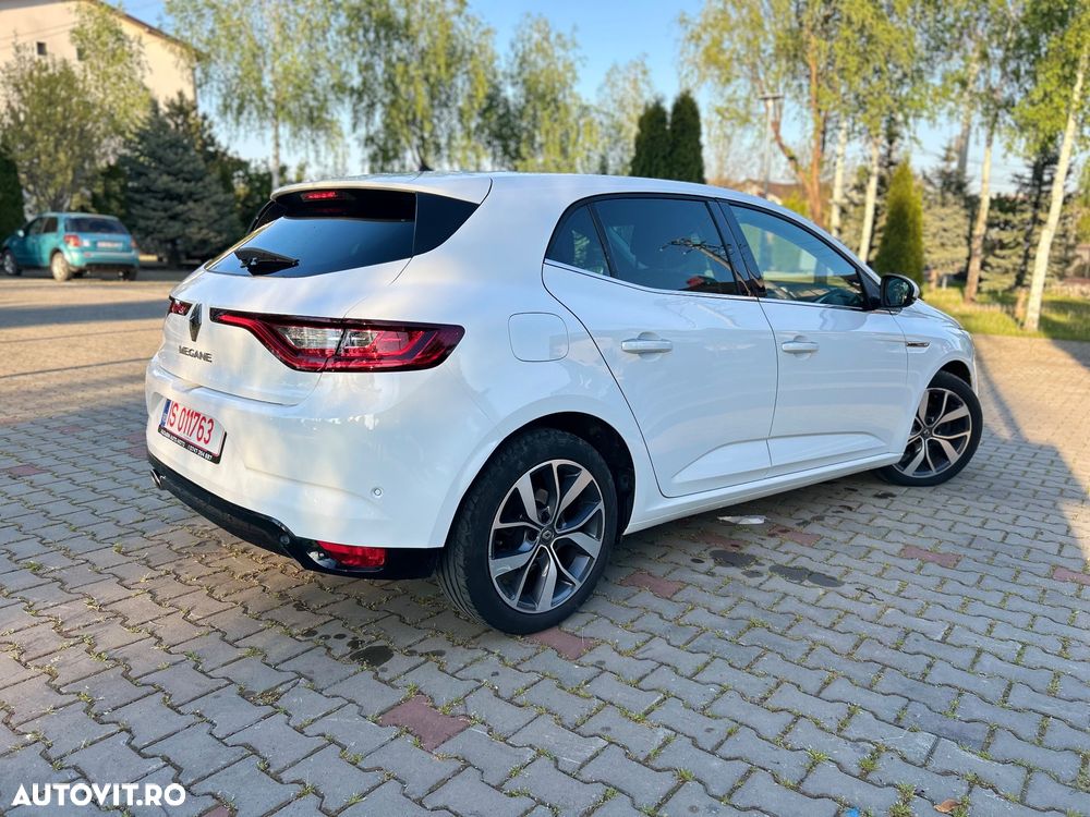Renault Megane ENERGY dCi 110 Start & Stop Bose Edition - 4
