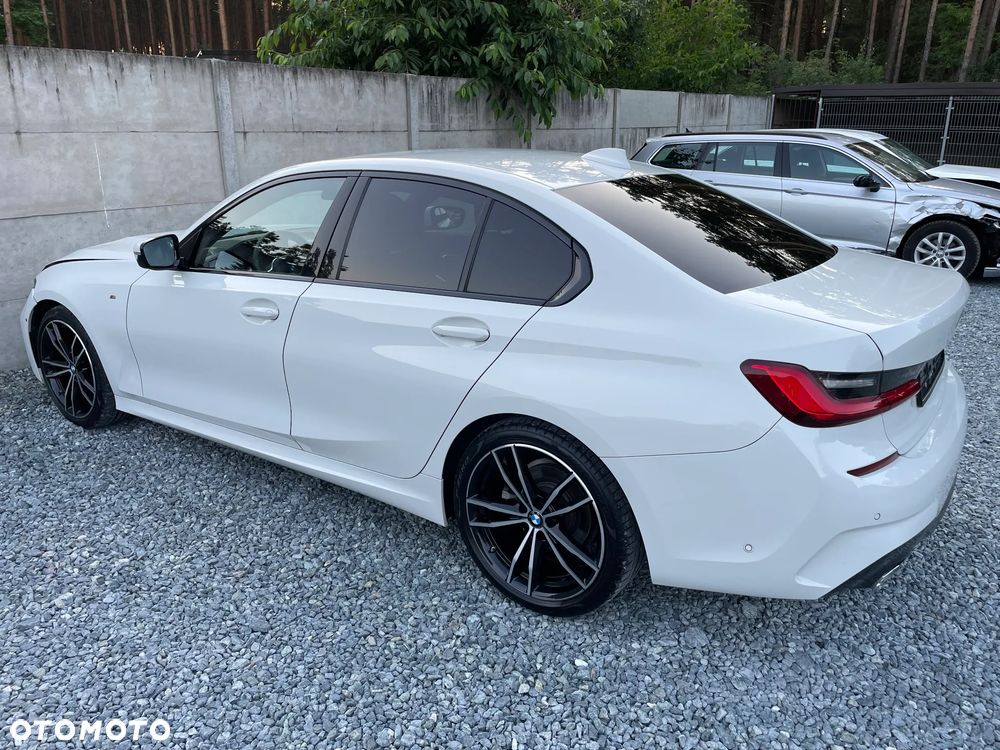 BMW Seria 3 320d Edition M Sport Shadow - 4