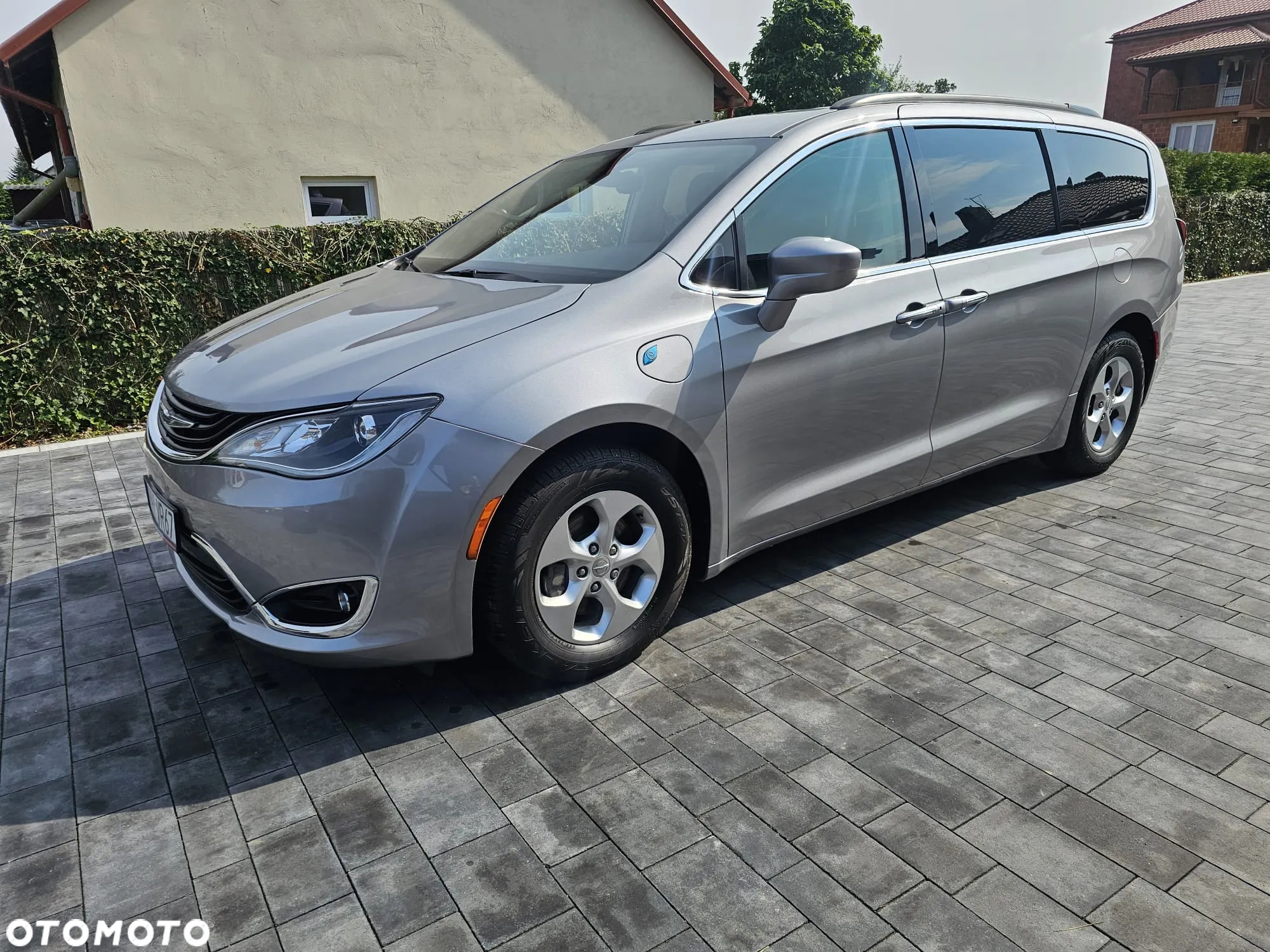 Chrysler Pacifica - 7