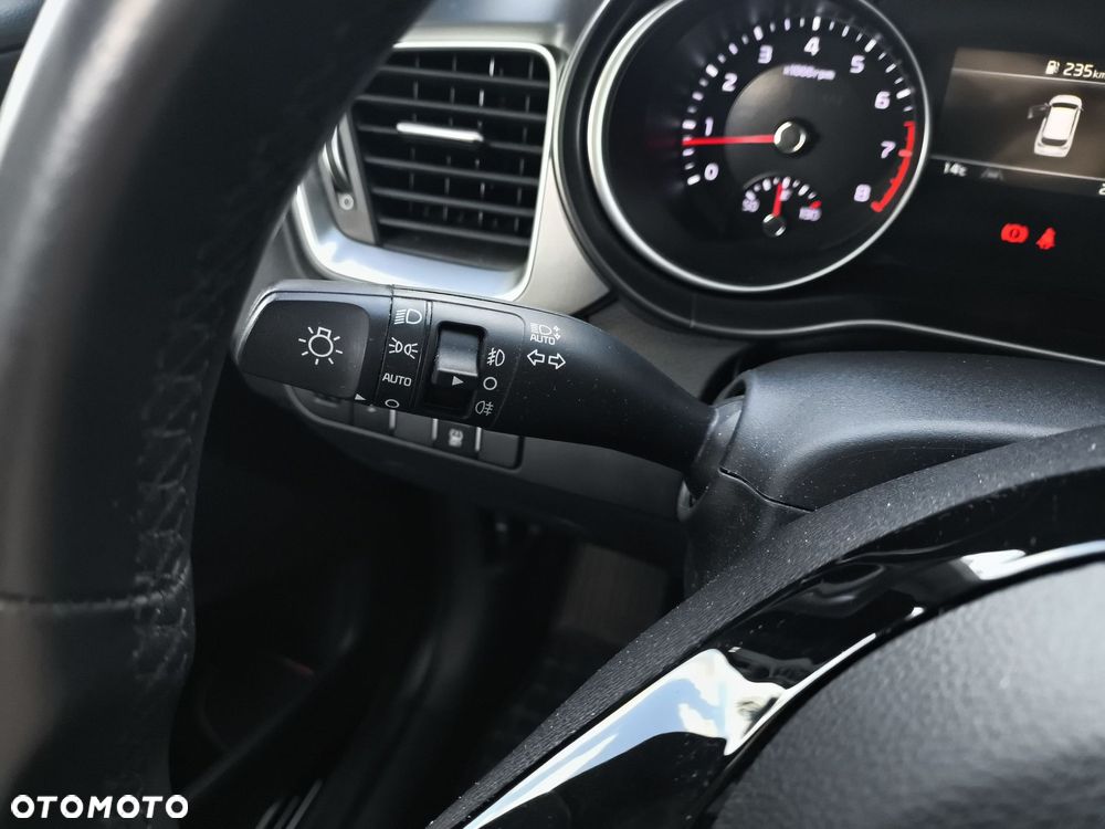 Kia Ceed 1.5 T-GDI M - 26