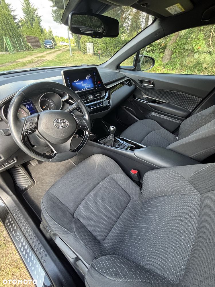 Toyota C-HR - 10