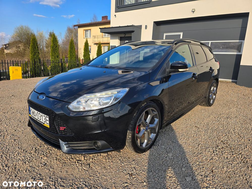 Ford Focus SW 2.0 EcoBoost ST Leather Exclusive Pack - 2