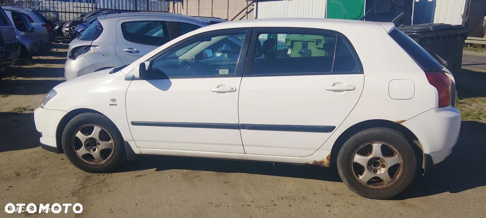 TOYOTA COROLLA E12 - 5