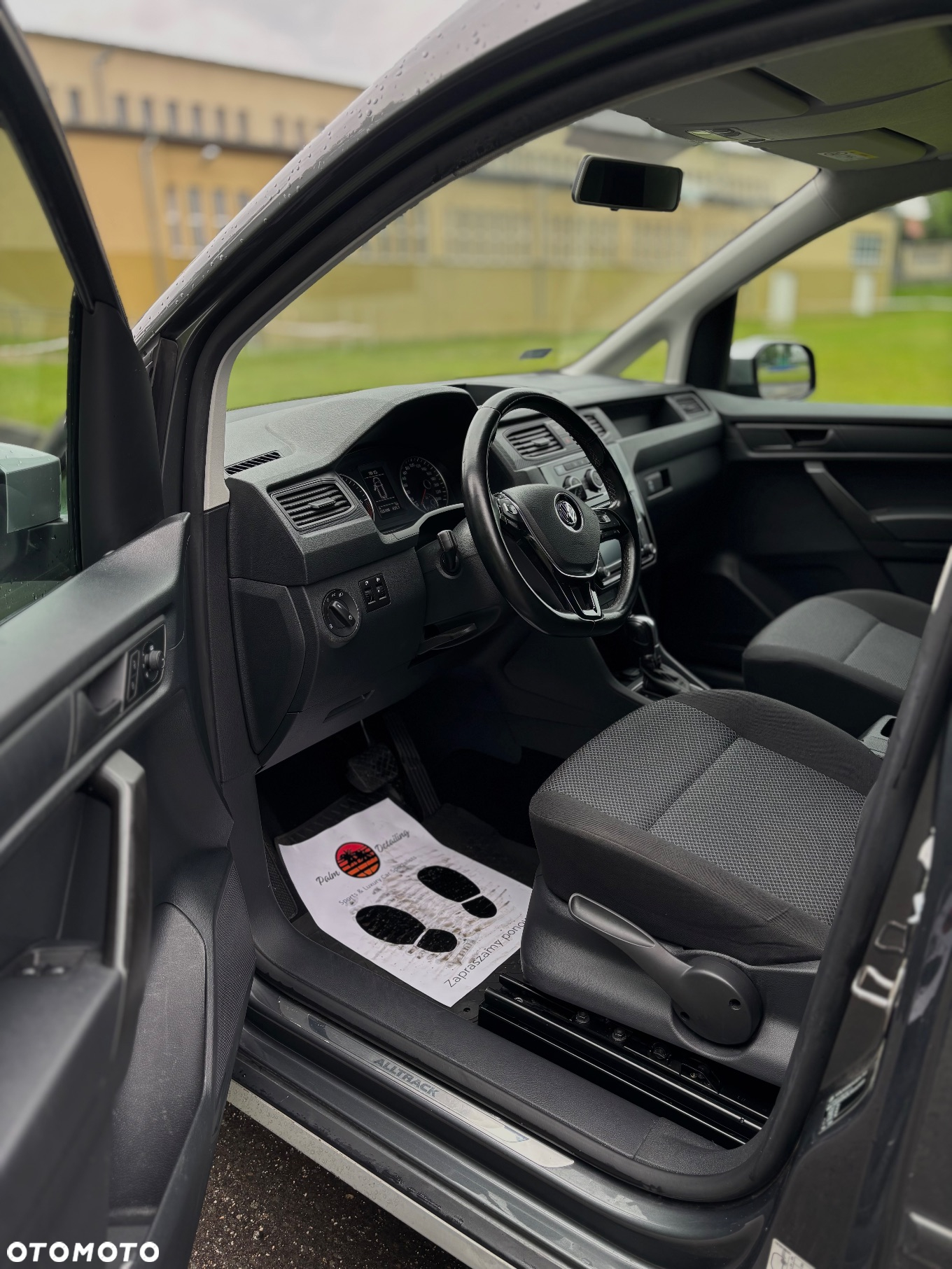 Volkswagen Caddy - 10