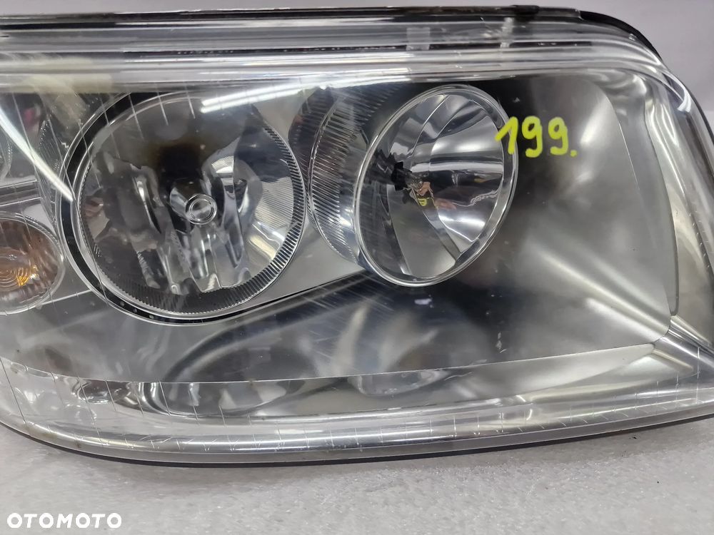 VW T5 7E1 MULTIVAN 03-09 PRAWA LAMPA PRZEDNIA PRZÓD , NR 7H1941016L , NR AUKCJI LA199 - 4