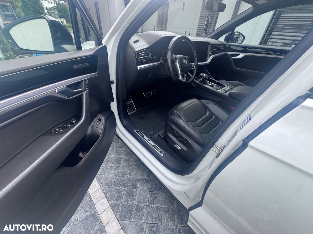 Volkswagen Touareg V6 TDI 4MOTION R-Line - 16