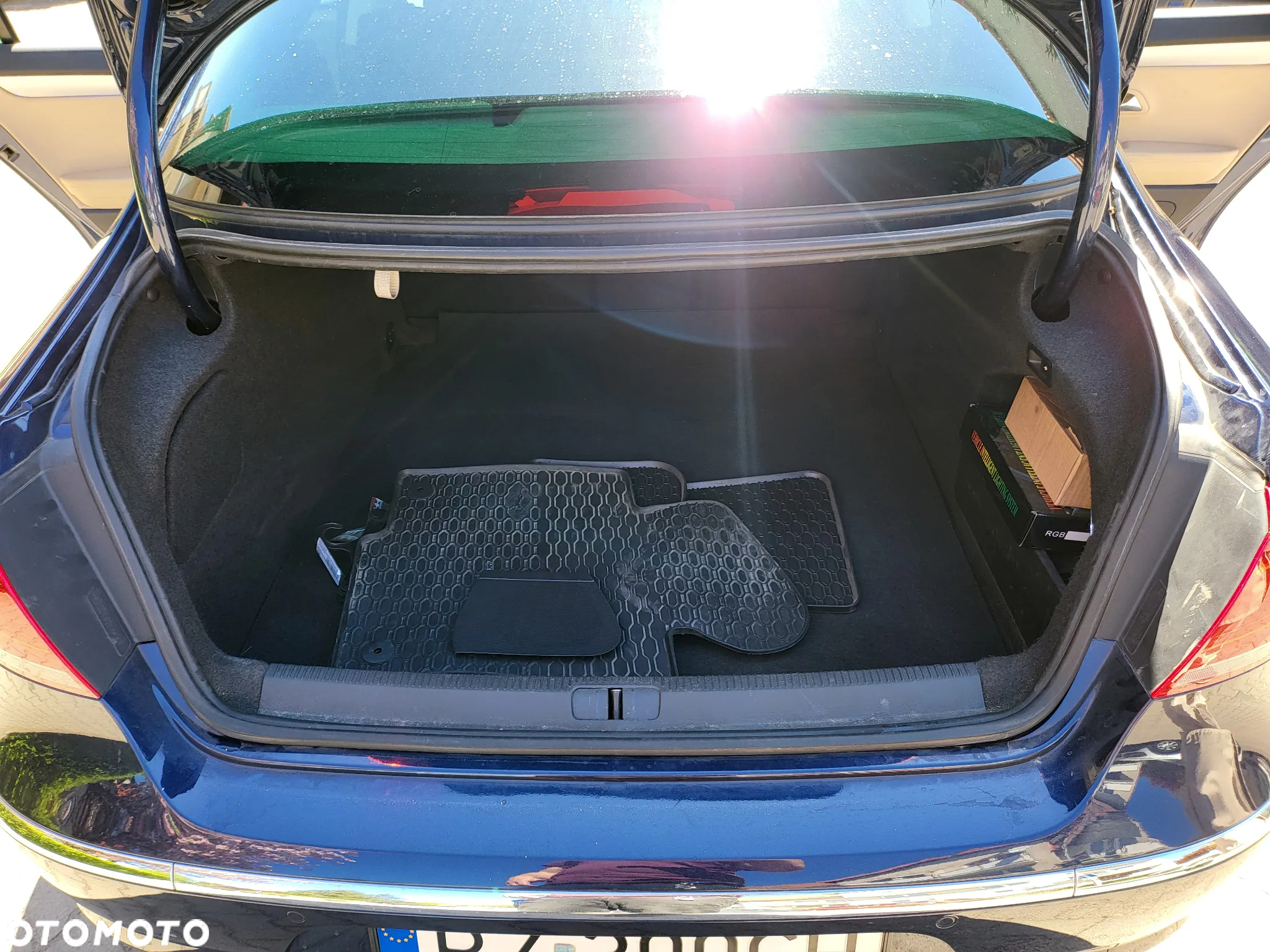Volkswagen CC 2.0 TDI BlueMotion Technology DSG - 22