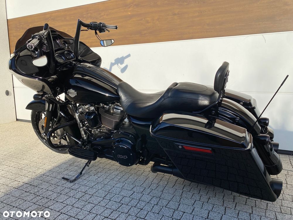 Harley-Davidson Touring Road Glide - 10