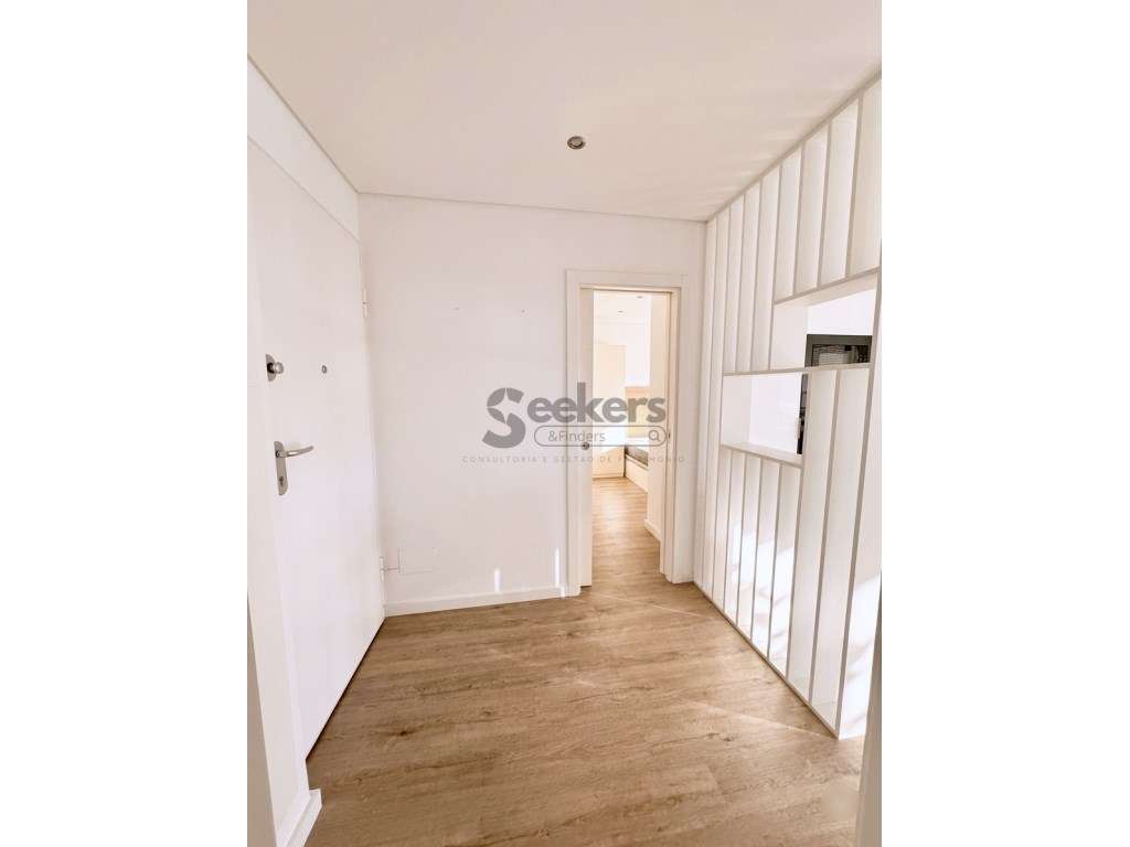 Apartamento T1 Moderno, Totalmente Mobilado e Equipado na Amadora - Grande imagem: 4/7