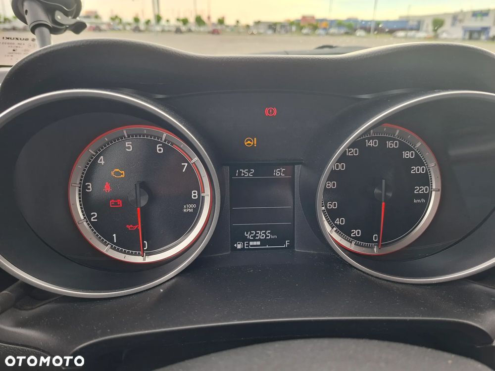Suzuki Swift 1.2 Premium - 5