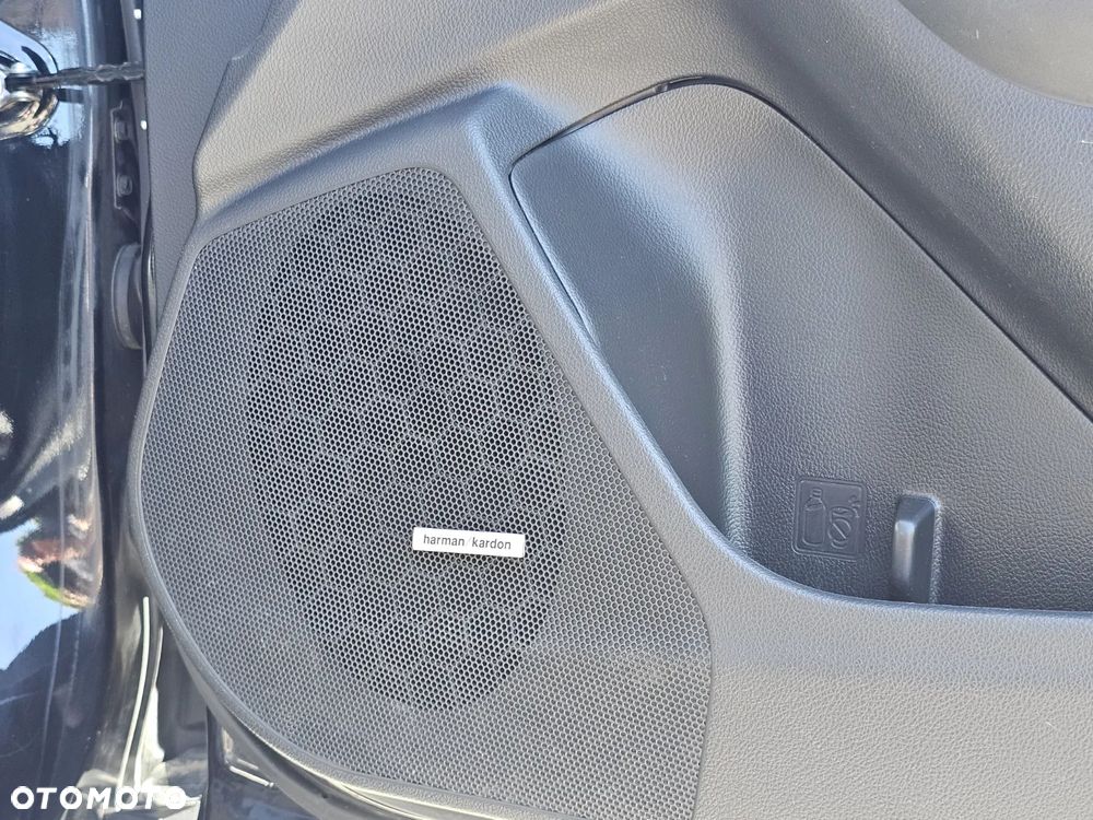 Subaru Forester 2.0XT Platinum Lineartronic - 11
