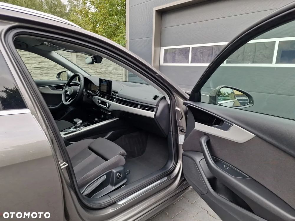 Audi A4 Avant 35 TFSI S tronic - 27