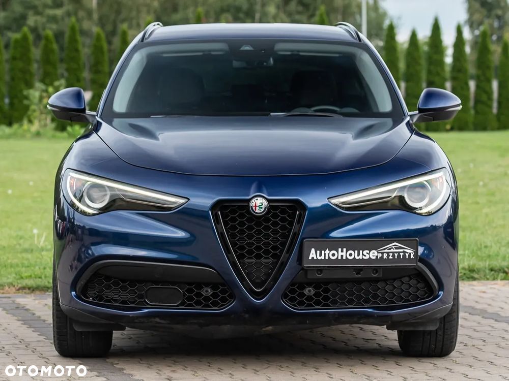 Alfa Romeo Stelvio 2.0 Turbo 16V AT8-Q4 Executive - 3