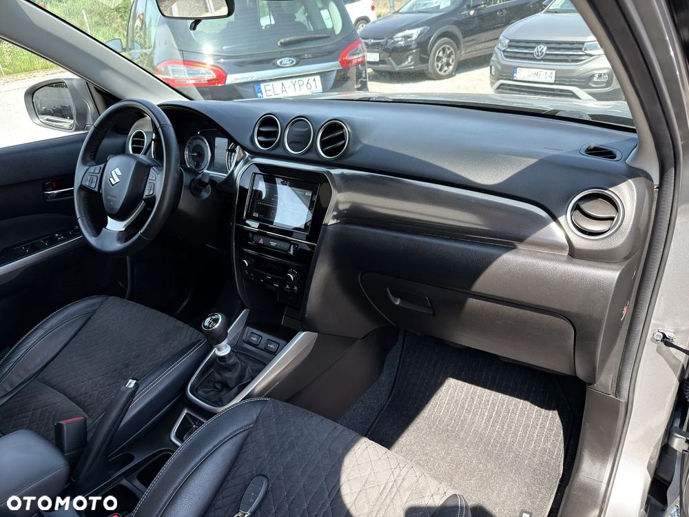 Suzuki Vitara 1.4 Boosterjet Hybrid Comfort+ - 22